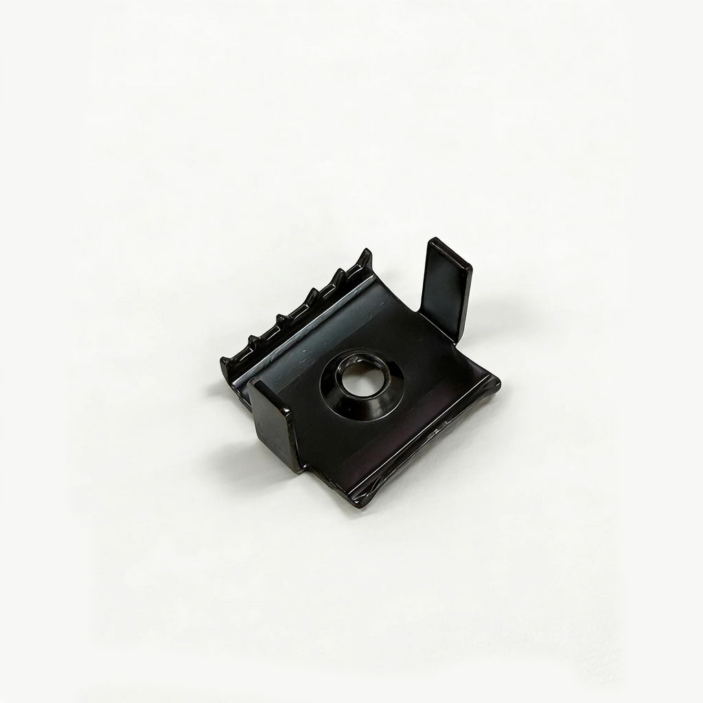 Locking Clips – Running Bond Pattern